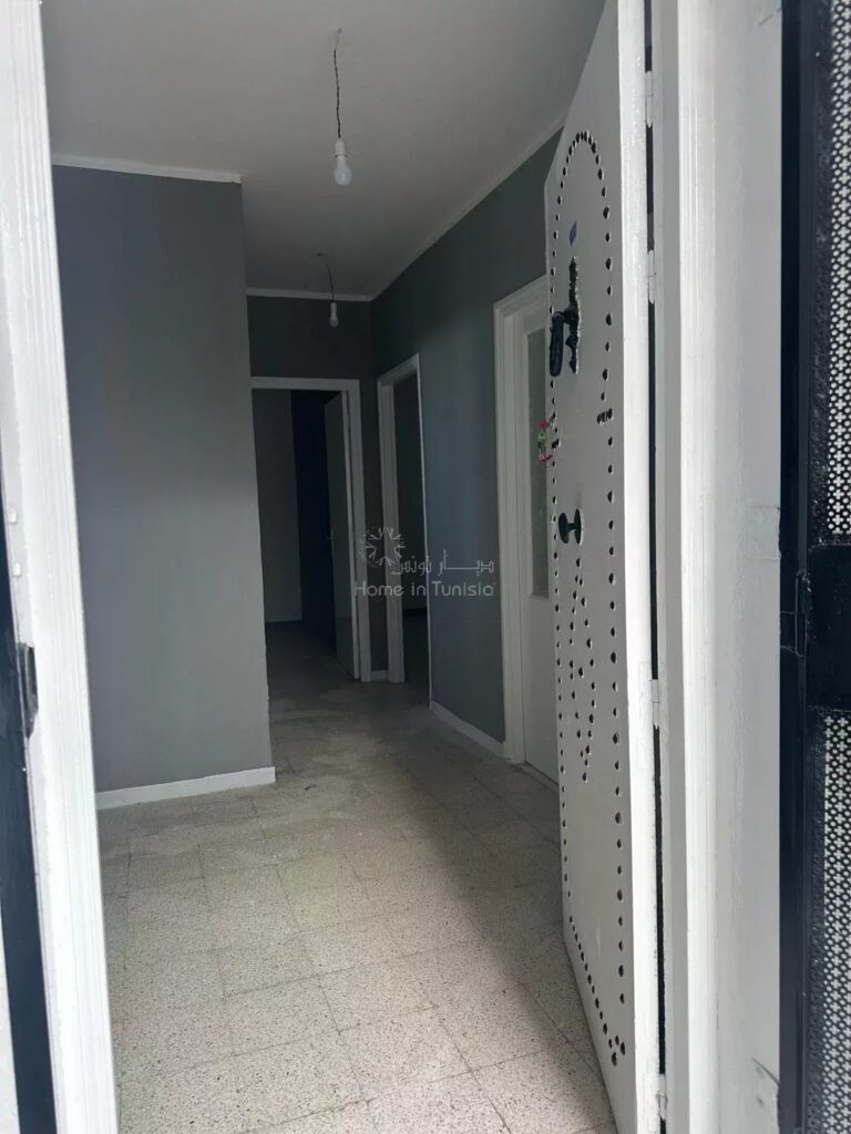 A vendre un lot commercial à sidi abdelhmid