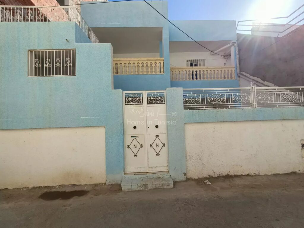 Appartement S+2 à rénover à vendre – Sousse, Taffala