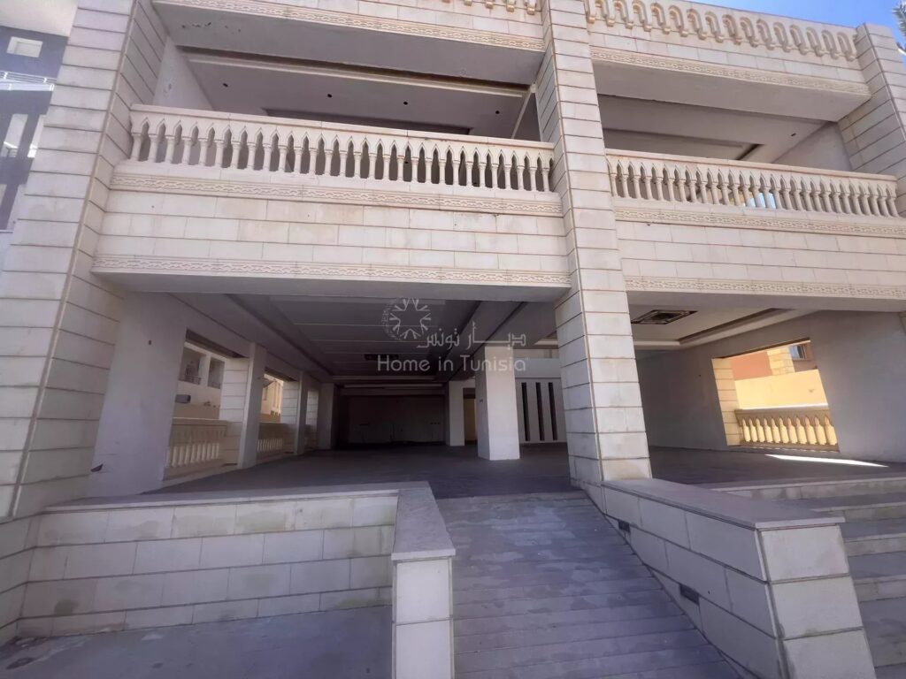 🏢 À VENDRE – Local Commercial Neuf de 524 m² au Cœur de la Zone Touristique de Sousse 🏖️