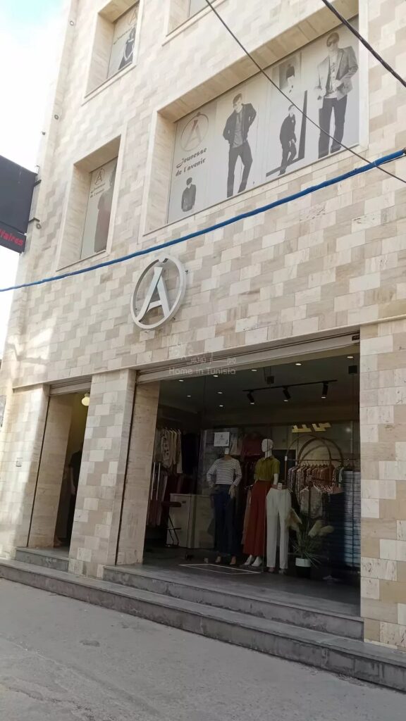 vente locale commerciale luxueux a Monastir