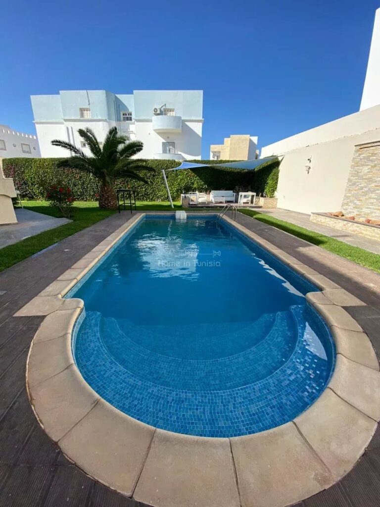 une villa s+5 pour la location saisonnière