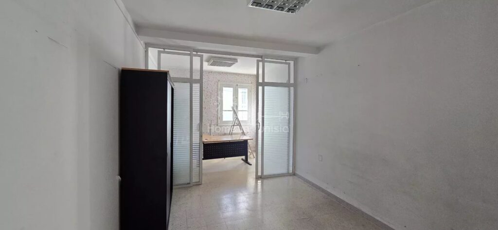 Immeuble à usage administratif