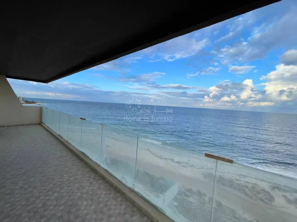 Charmant Penthouse S+2 en Construction, Vue Mer Exceptionnelle à Chott Mariem