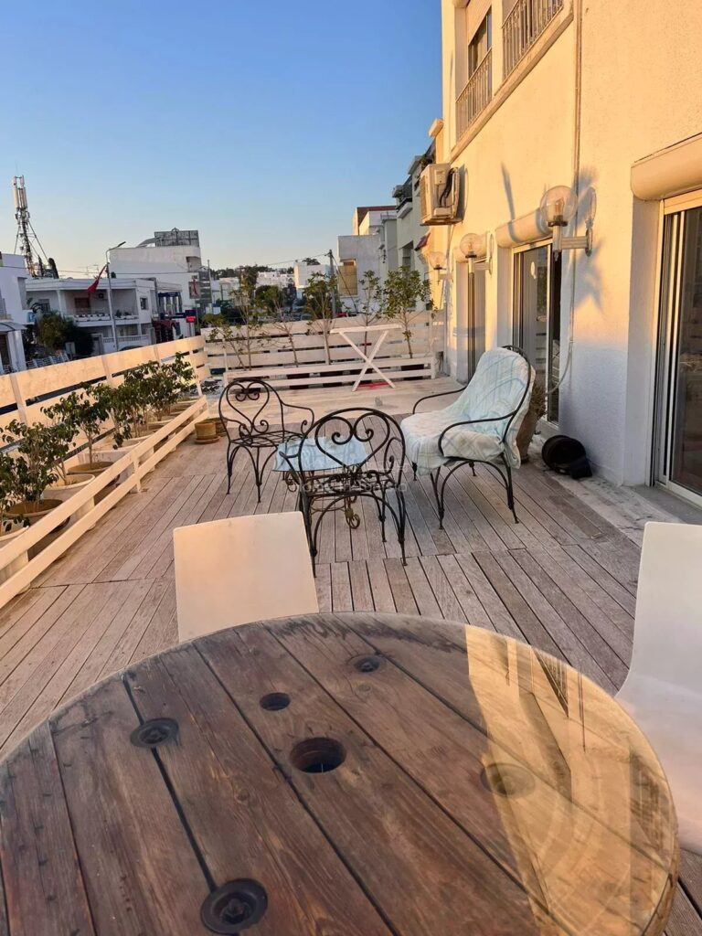 À louer : Loft meublé et spacieux à La Marsa – Parfait pour vos vacances