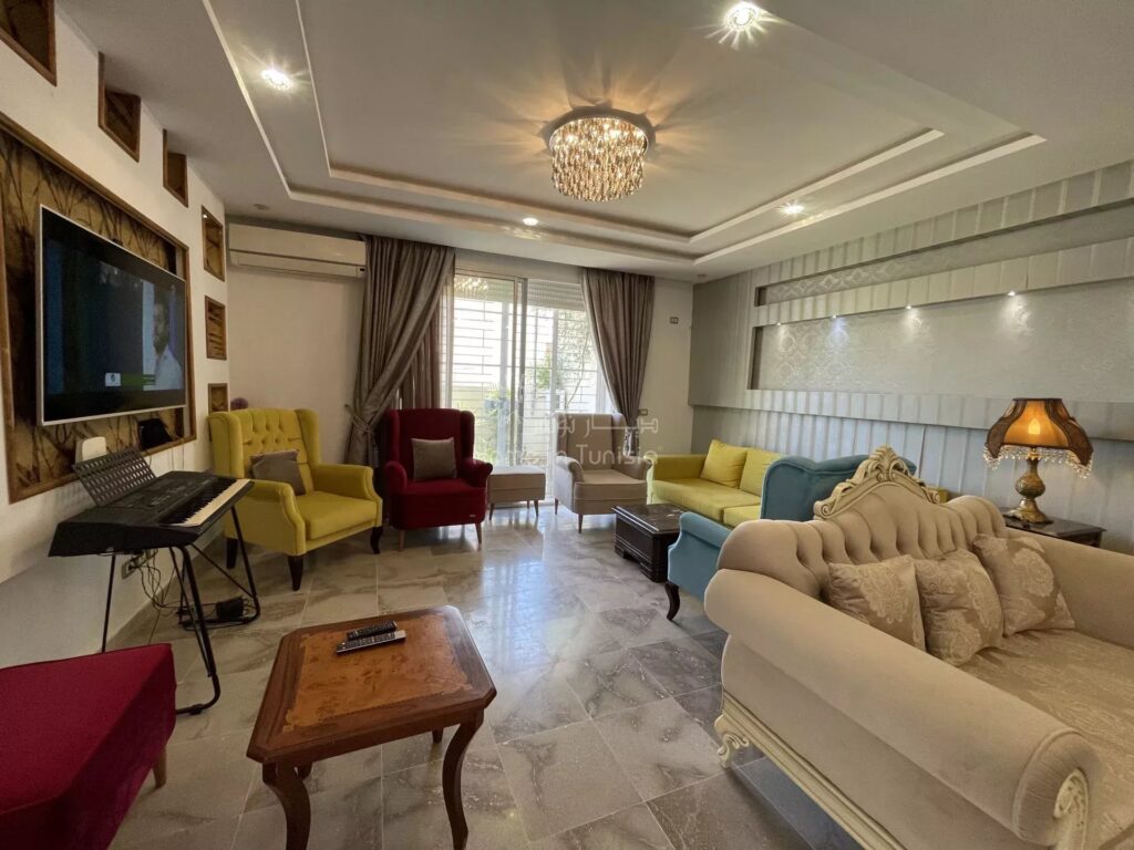 location Annuelle Villa indépendante S+3 à Ksour Gharnatta