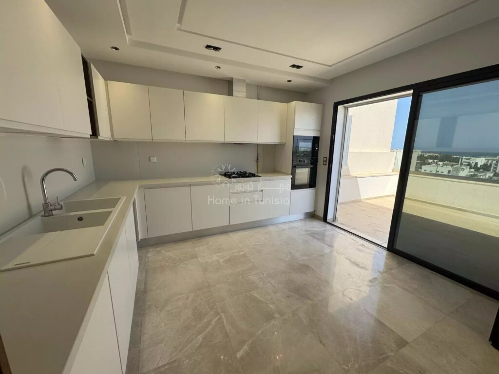 À Vendre – Penthouse d&rsquo;Exception à Khezama avec Vue Panoramique Mer