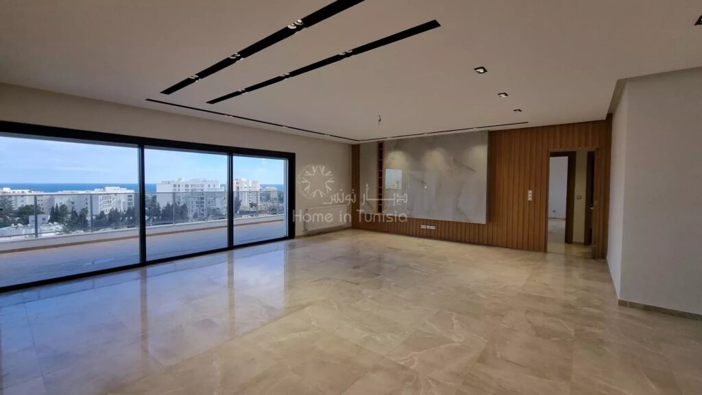 À Vendre – Penthouse d&rsquo;Exception à Khezama avec Vue Panoramique Mer