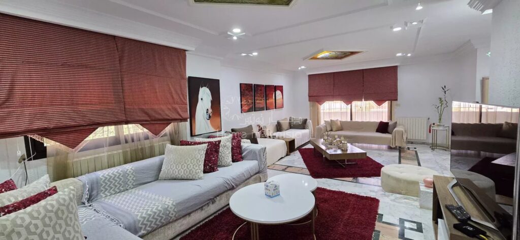 Villa Spacieuse à Vendre à Sahloul 1 – 450 m² de Terrain