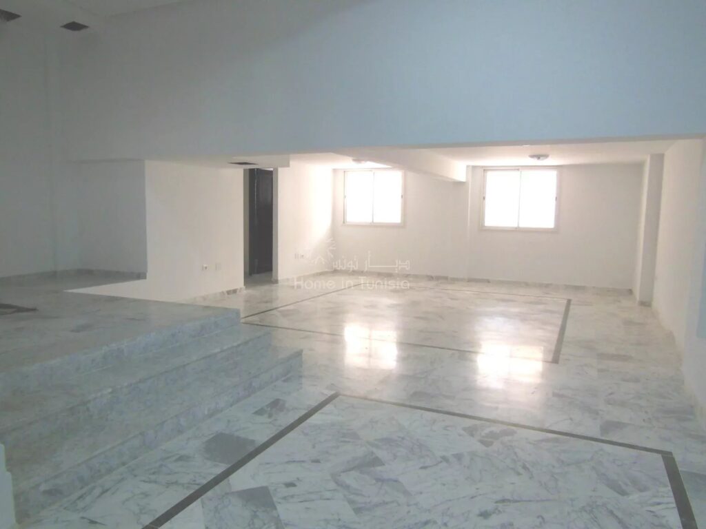 Local commercial tout commerce neuf à Sousse corniche