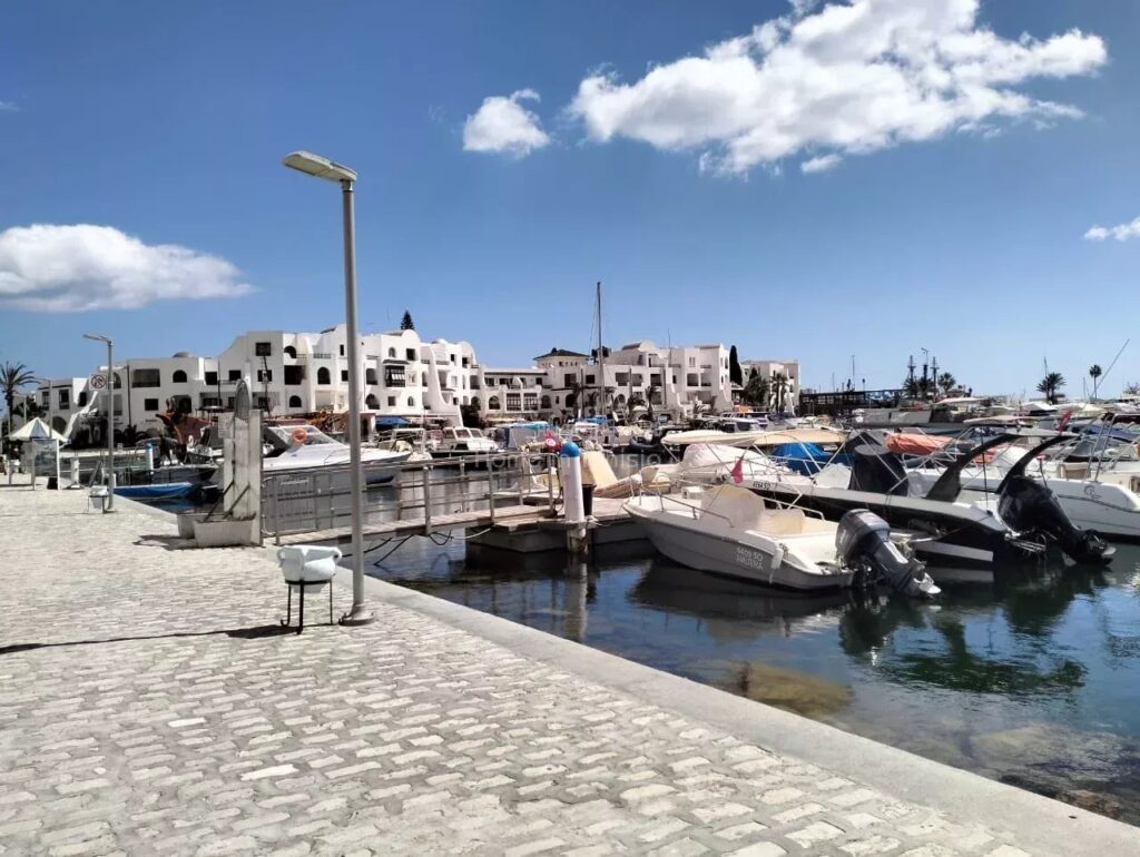 location Annuelle S+0 à Port Kantaoui