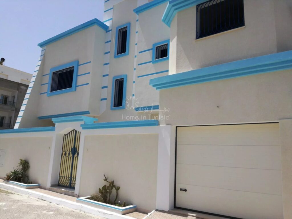 Appartement lumineux avec grande terrasse – Location saisonnière à Tantana