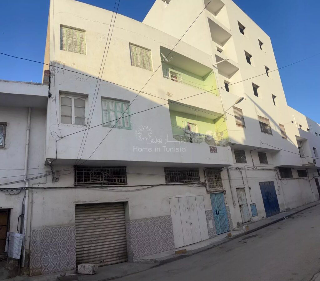 🏢 عمارة للبيع في حمّام سوسة – تحتوي على شقق مؤجرة ومحل تجاري بالقرب من « المنشية »