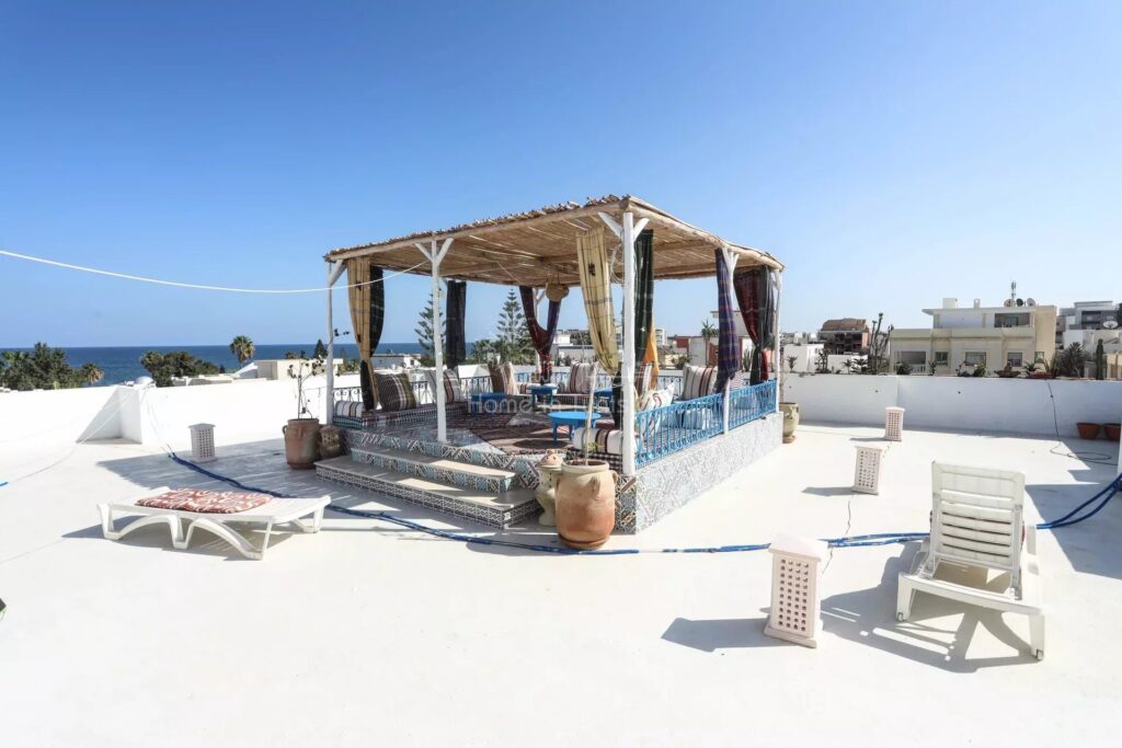 Villa de standing proche de la mer