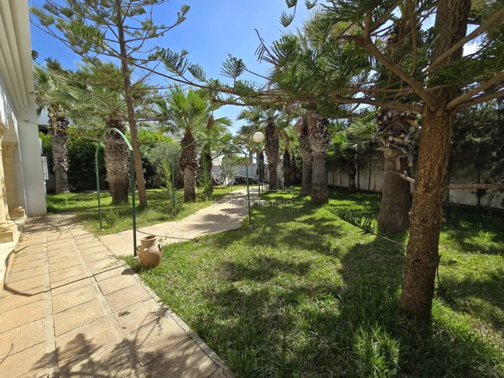 Villa Pieds dans l’Eau à Hammamet – Location Courte Durée