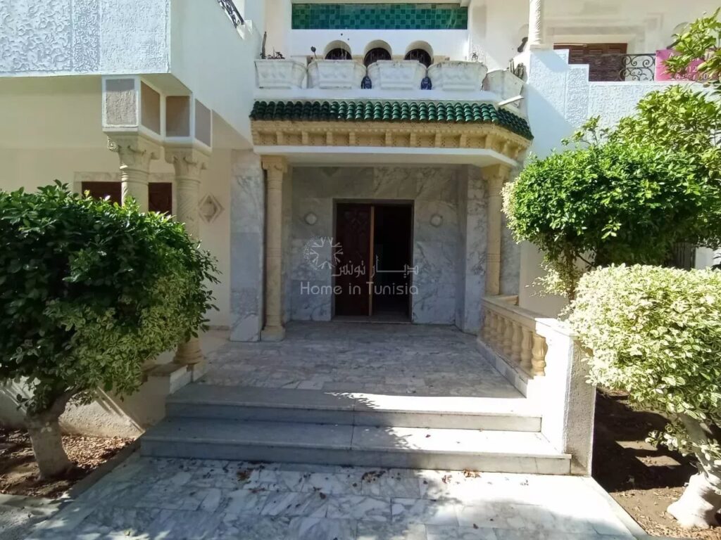 Vente Villa Familiale de 450m² à Sousse