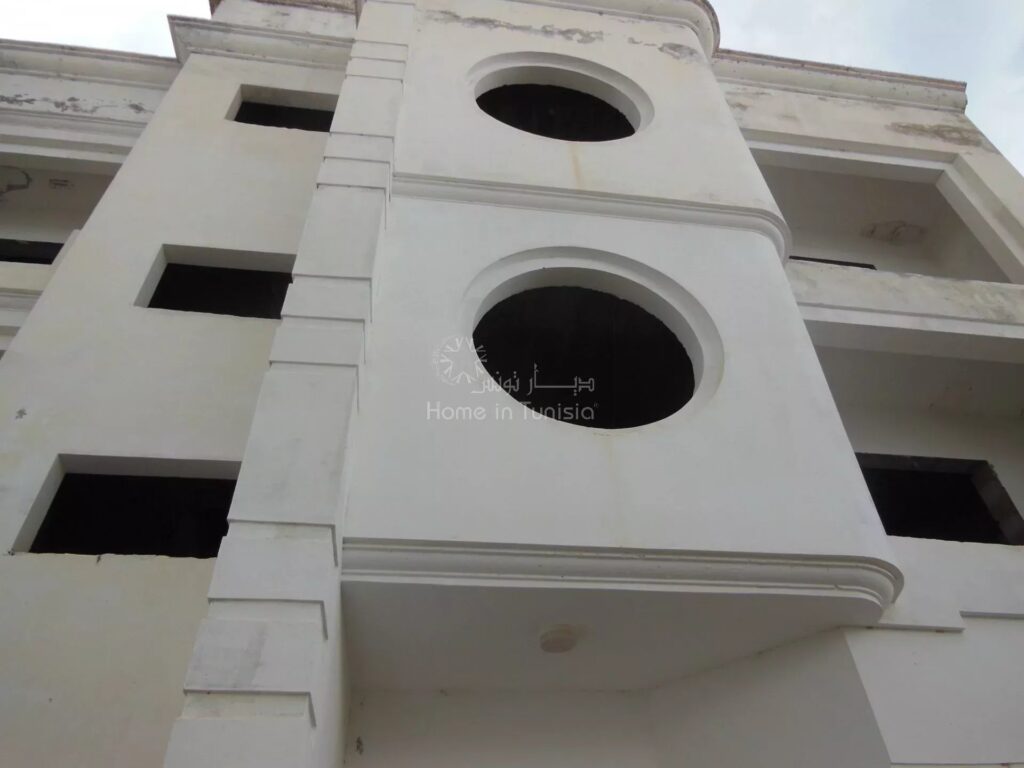 Vente Villa Inachevée R+2 à Hergla