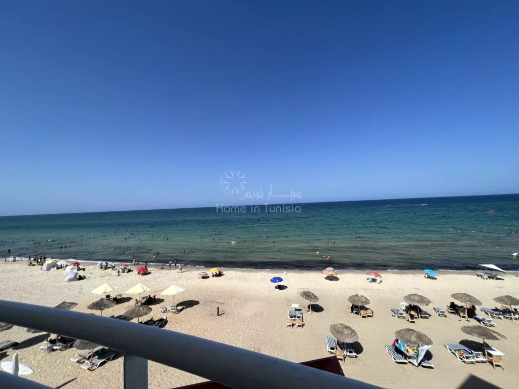 🏝️ Superbe Appartement S+2 en Location Saisonnière – Résidence Pieds dans l’Eau à Sousse 🏡