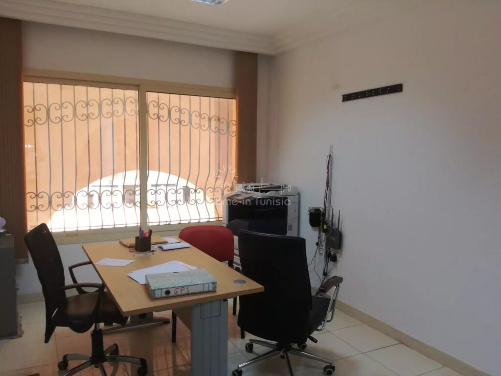 Appartement à Usage Bureautique à Vendre – Secteur de la Caserne, Sousse