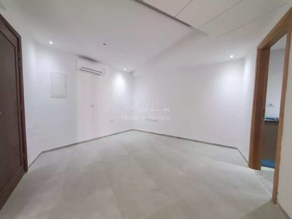 Appartement Spacieux à Usage Bureautique à Vendre – Zone Touristique de Sousse