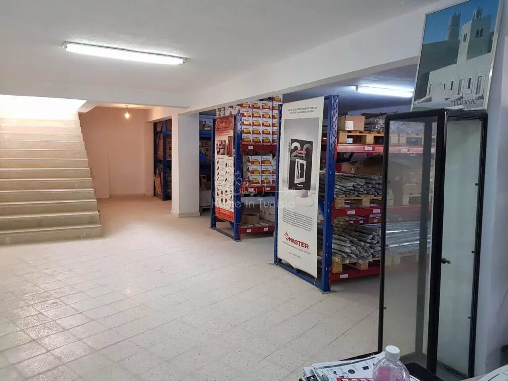 Immeuble industriel et commercial a louer