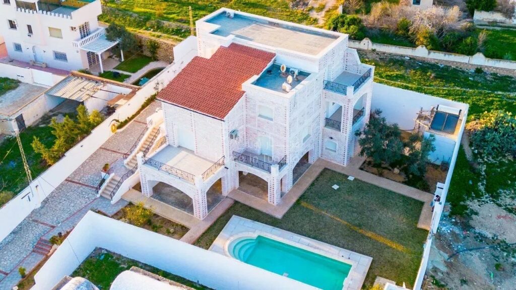 vente villa avec piscine à hammamet Sud