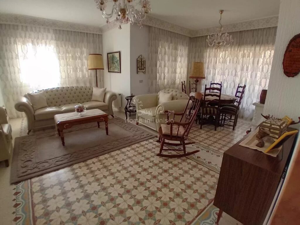 فيلا فاخرة للبيع في سهلول 2 – سوسة