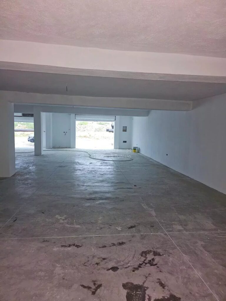 Local commercial à Sahloul 4