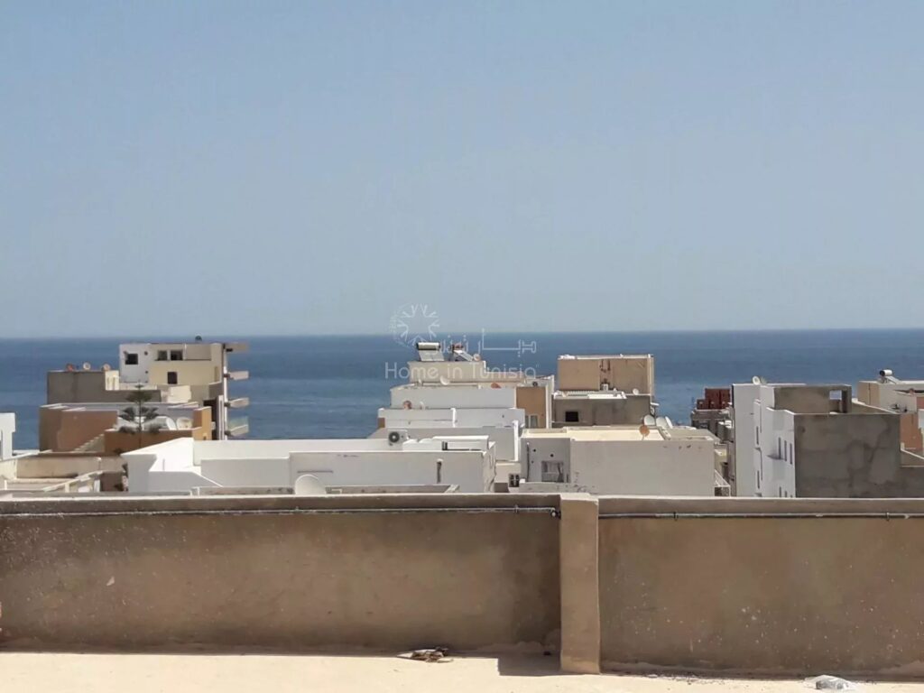 Immeuble R+4 inachevé à vendre à Tantana – Sousse