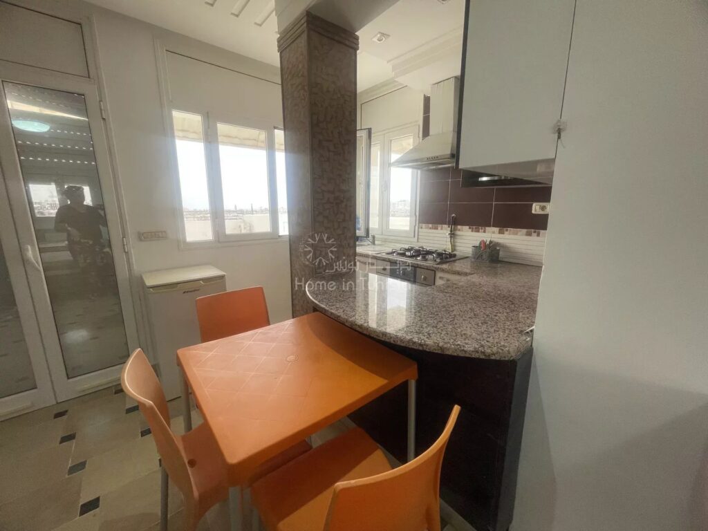 location Annuelle S+0 Avec grande terasse à Sahloul 2