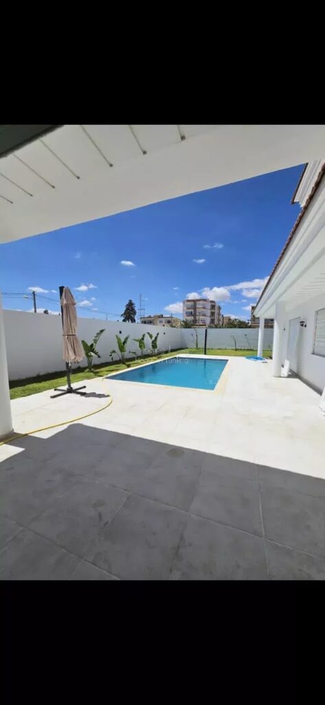 vill au bord de la mer