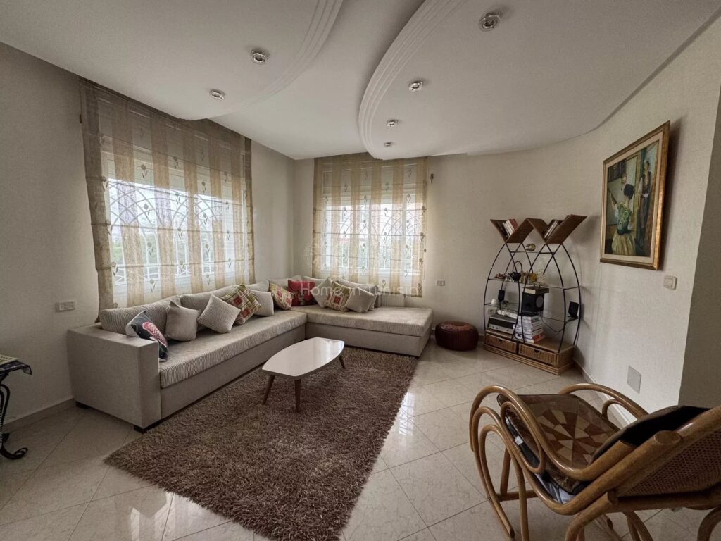 Location rez de chaussée villa indépendant S+3 – Khzema ouest