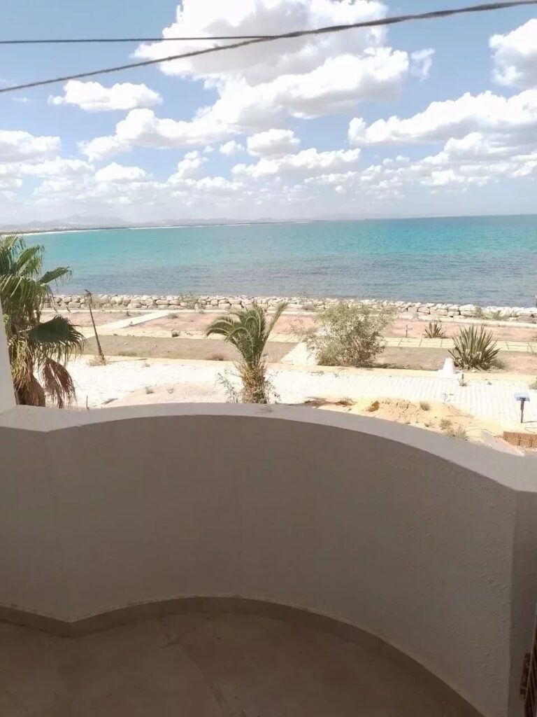 🏡 À Louer : Appartement S+2 avec Vue Mer Magnifique – Hergla 🌊