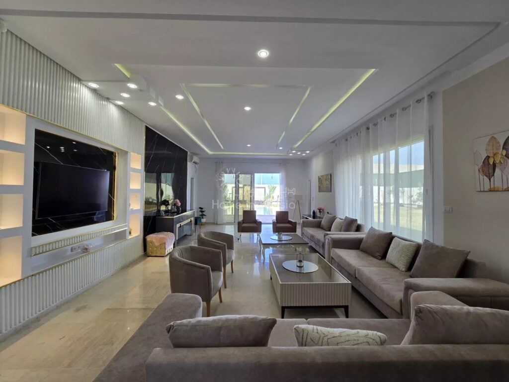 Luxueuse Villa à Louer : Un Havre de Sérénité Moderne