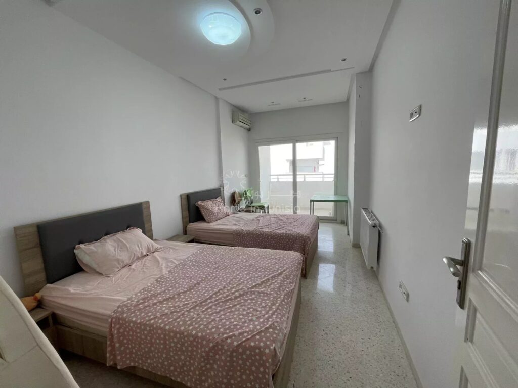 Location Annuelle : Appartement S+1 à Hergla, Front Mer