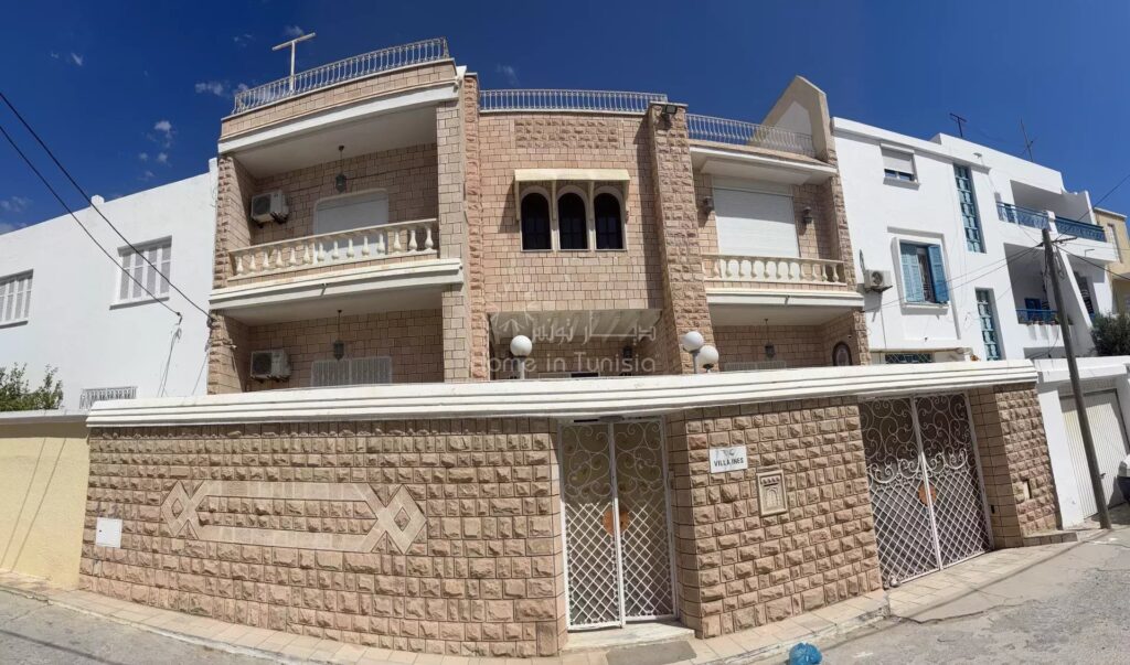 🏡 فيلا فاخرة للبيع في بوحسينة – سوسة